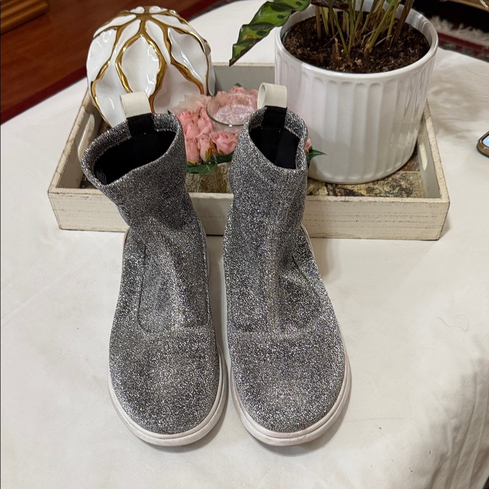 Fitflop Silver Glitter Slip-On Ankle Boots